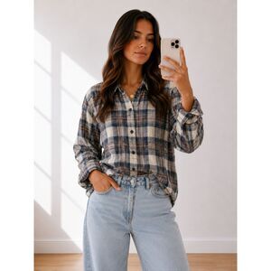 L.L.Bean Blue Plaid Flannel Shirt Women’s XS Button Up Long Sleeve Outdoor